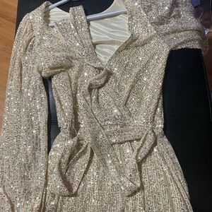 Hermoso vestido para estas fechas de fiestas 🔥